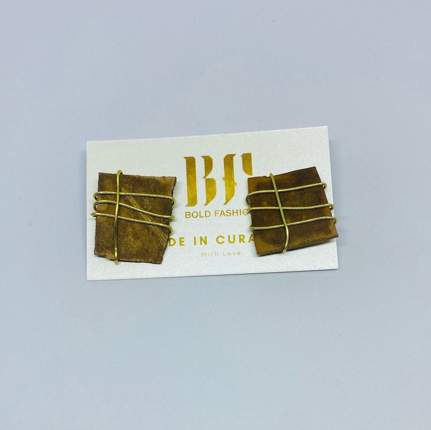 Wired Calabash Studs