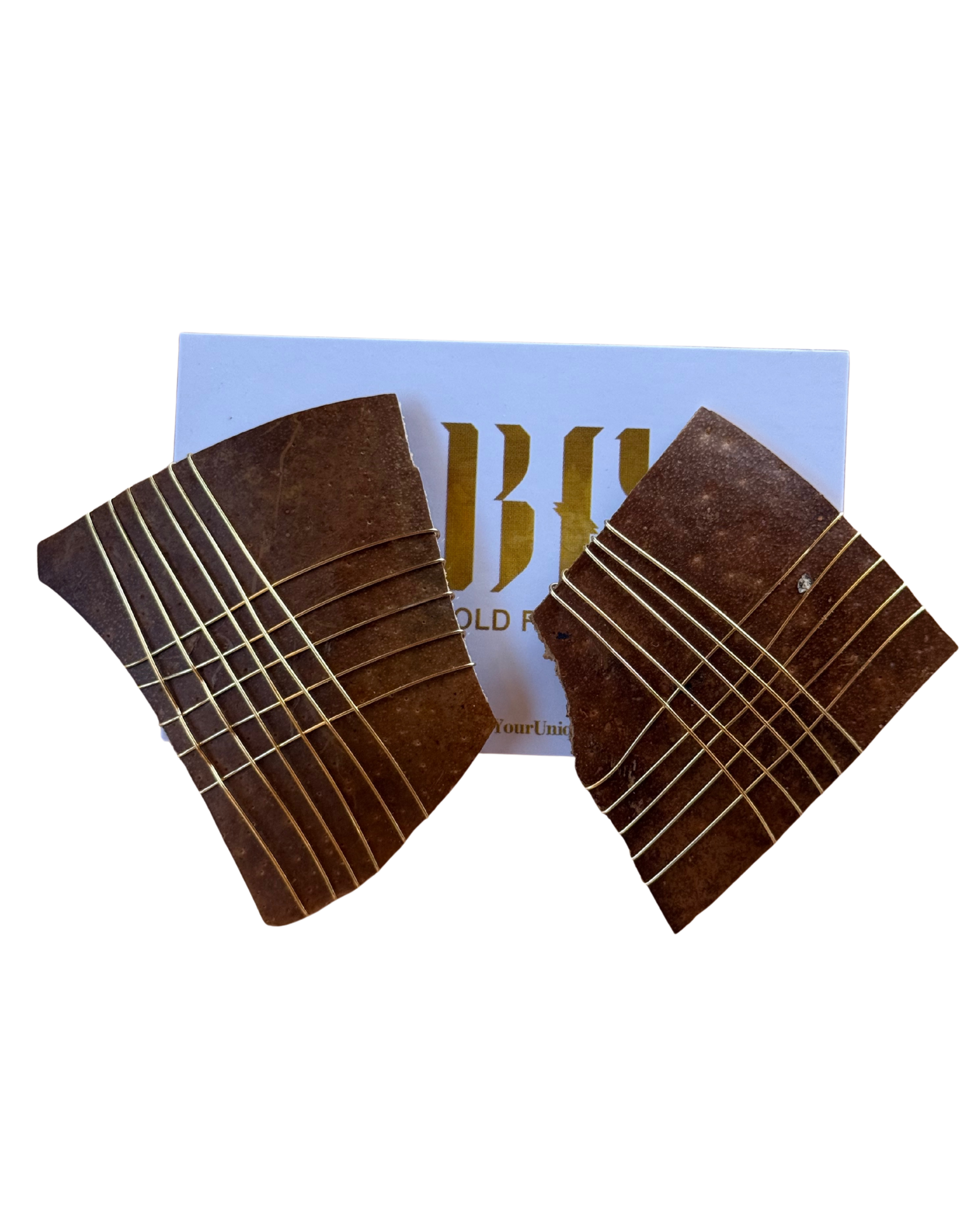 Tera Vibrante Studs