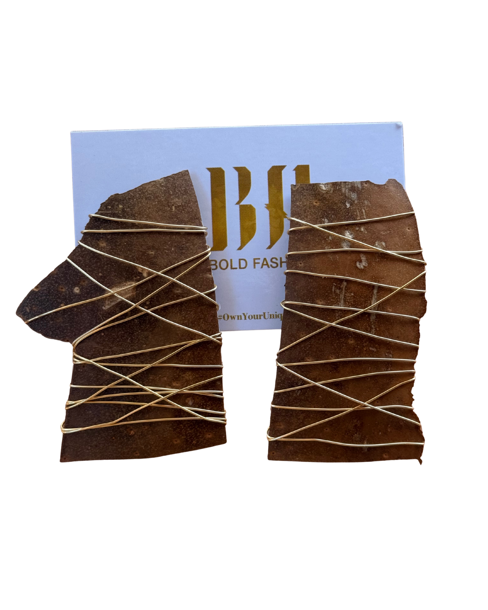 Tera Vibrante Studs
