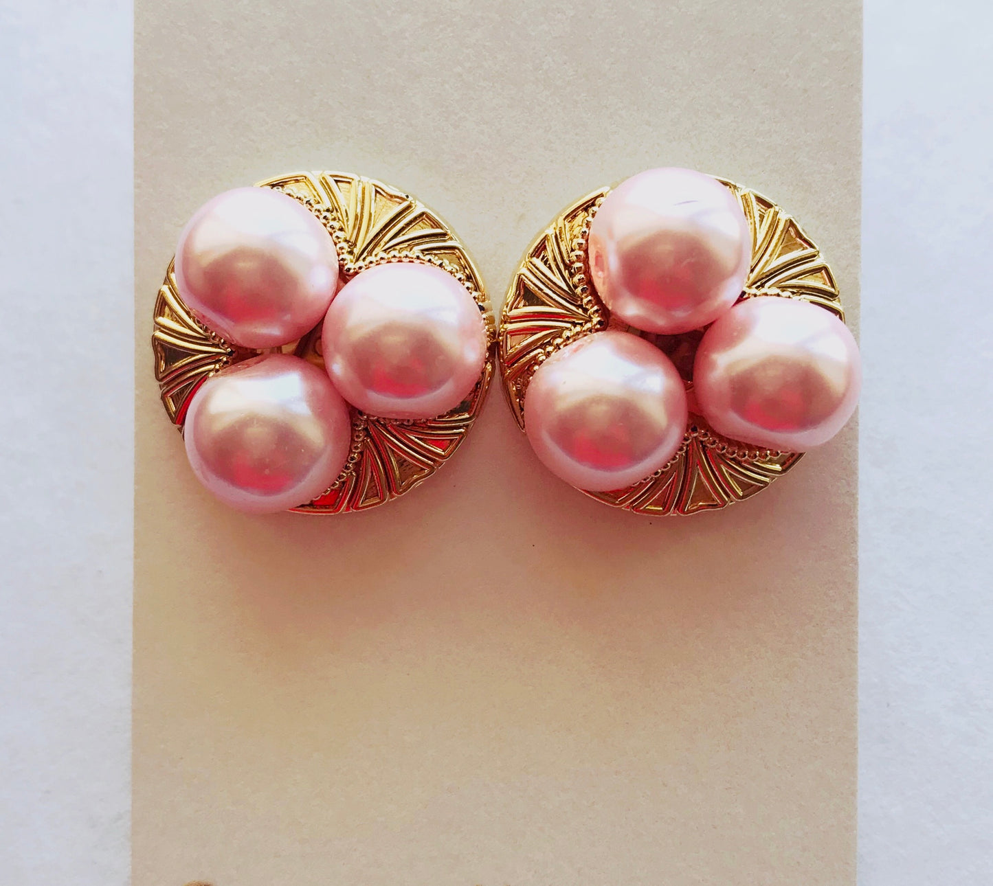 Amari pink pearl studs