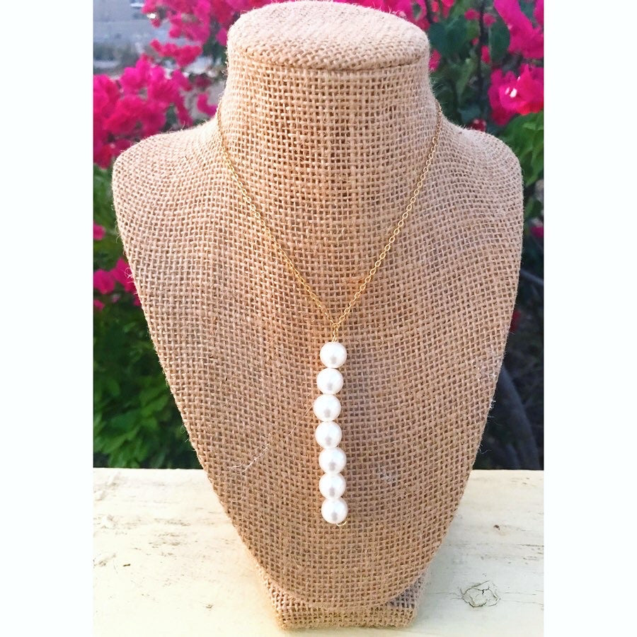 Amari cream pearls Necklace